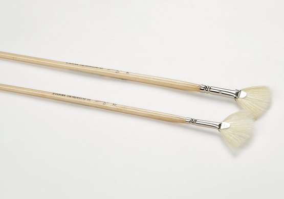 Кисть Сонет щетина №4 веерная, длинная ручка DK10314/04